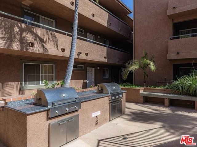 2507 E 15th Street 104, Long Beach, CA 90804