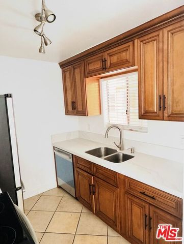 2507 E 15th Street 104, Long Beach, CA 90804