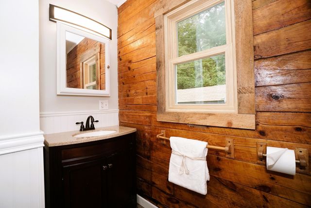 212 Colburn Road, Temple, NH 03084