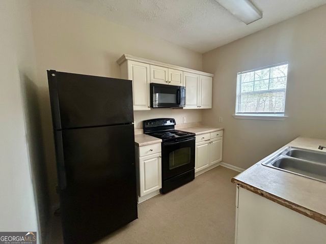 6746 Sunset Hills Boulevard, Rex, GA 30273