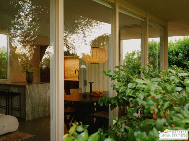 360 Cabrillo Road 101, Palm Springs, CA 92262