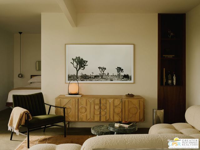 360 Cabrillo Road 101, Palm Springs, CA 92262