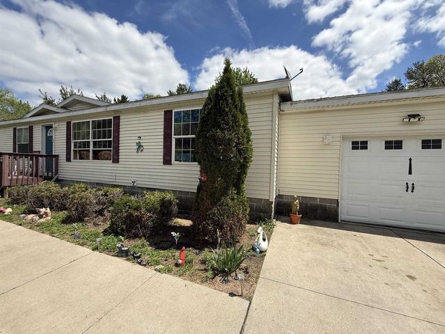 240 N Juneau Street, Adams, WI 53910