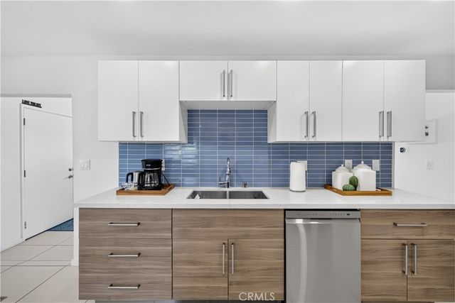 2080 E Mcmanus Drive, Palm Springs, CA 92262