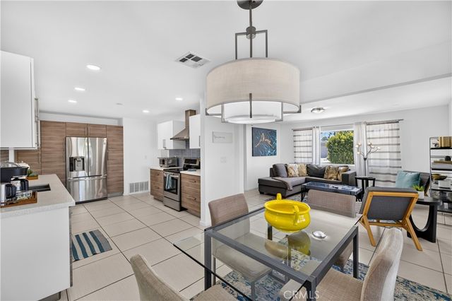 2080 E Mcmanus Drive, Palm Springs, CA 92262