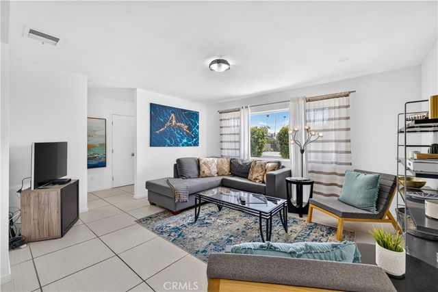 2080 E Mcmanus Drive, Palm Springs, CA 92262