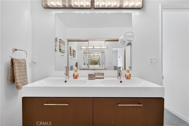 2080 E Mcmanus Drive, Palm Springs, CA 92262