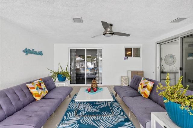 2080 E Mcmanus Drive, Palm Springs, CA 92262