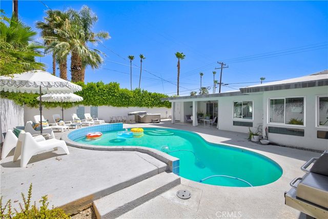 2080 E Mcmanus Drive, Palm Springs, CA 92262