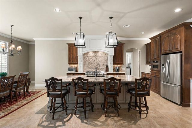 2725 Open Range Road, Edmond, OK 73034