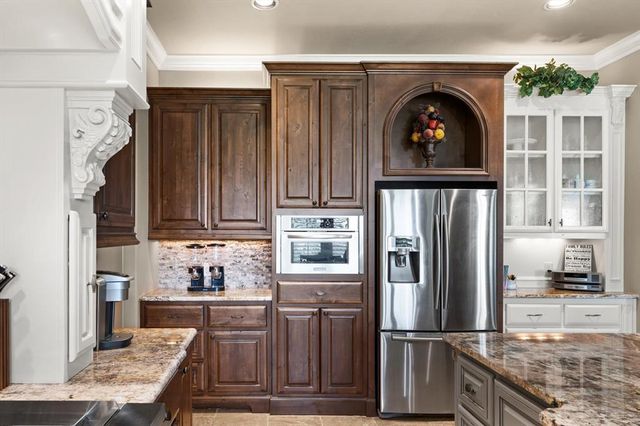 2725 Open Range Road, Edmond, OK 73034
