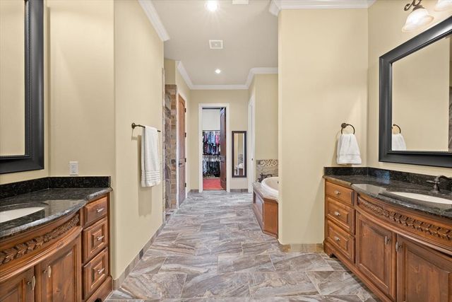 2725 Open Range Road, Edmond, OK 73034