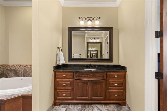 2725 Open Range Road, Edmond, OK 73034