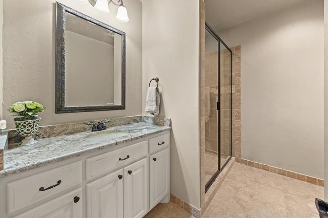 2725 Open Range Road, Edmond, OK 73034