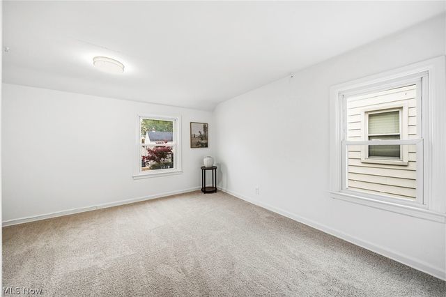 305 Hayes Avenue, Cuyahoga Falls, OH 44221