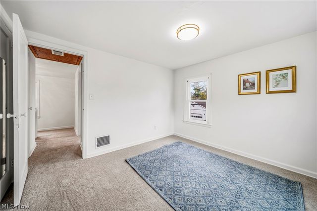305 Hayes Avenue, Cuyahoga Falls, OH 44221