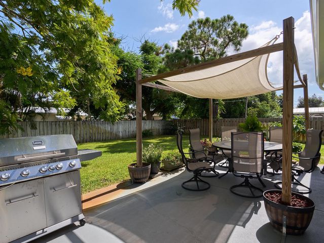 1189 NW 15th Street, Stuart, FL 34994