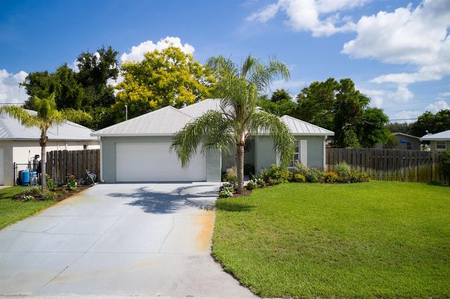1189 NW 15th Street, Stuart, FL 34994