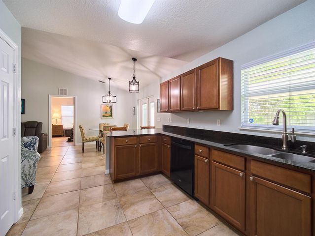 1189 NW 15th Street, Stuart, FL 34994