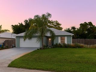 1189 NW 15th Street, Stuart, FL 34994