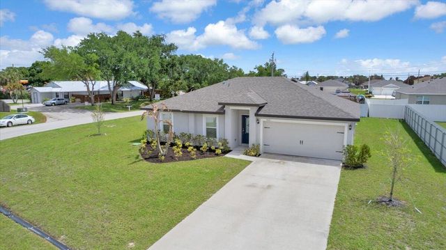 920 SW Castaneda Lane, Port St. Lucie, FL 34953