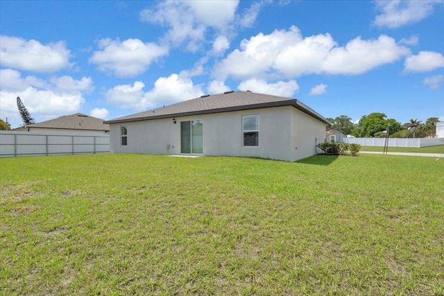 920 SW Castaneda Lane, Port St. Lucie, FL 34953