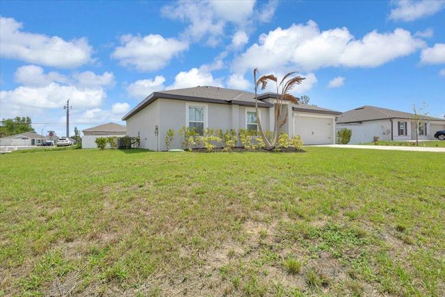 920 SW Castaneda Lane, Port St. Lucie, FL 34953