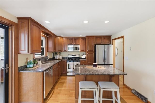 72 Rogers Dr, Stoughton, MA 02072