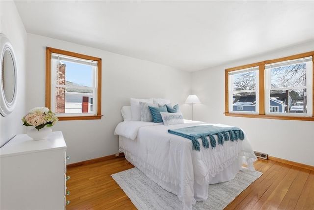 72 Rogers Dr, Stoughton, MA 02072