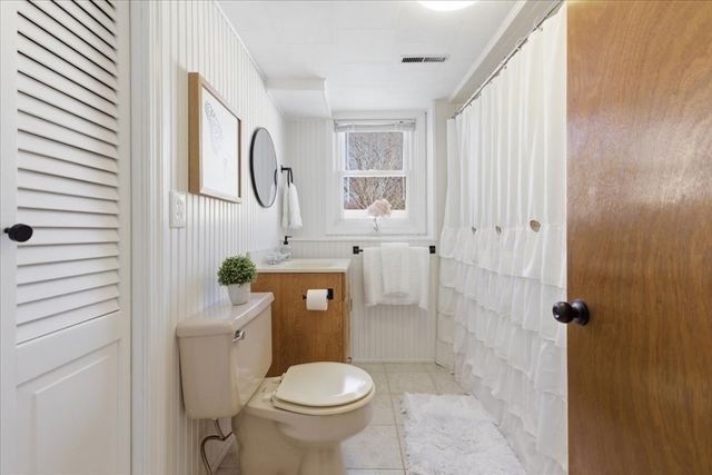 72 Rogers Dr, Stoughton, MA 02072