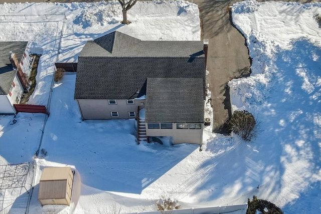 72 Rogers Dr, Stoughton, MA 02072