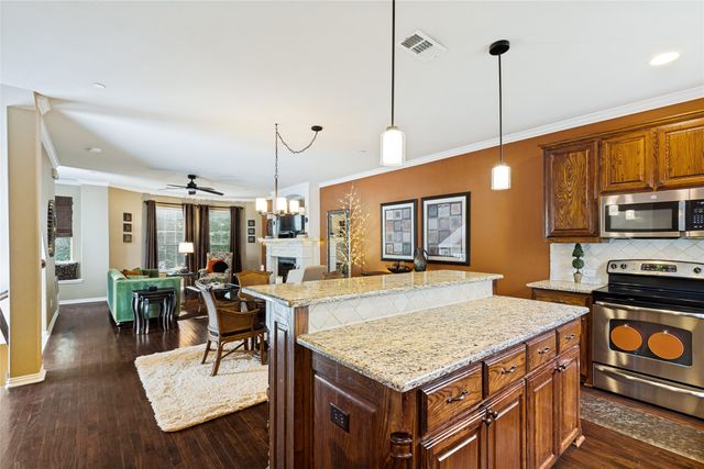 2500 Rockbrook Drive A31, Lewisville, TX 75067