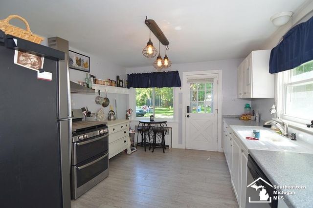 7808 Lewis Avenue, Bedford Twp, MI 48182