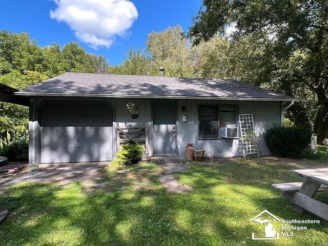 7808 Lewis Avenue, Bedford Twp, MI 48182