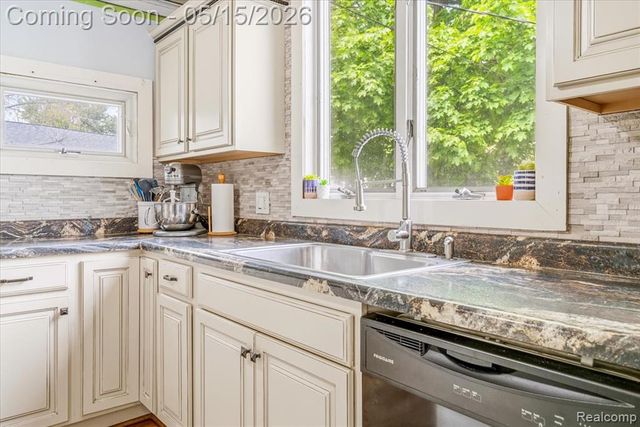 36940 Goddard Road, Romulus, MI 48174