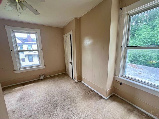 1323 Franklin Avenue, Cincinnati, OH 45237