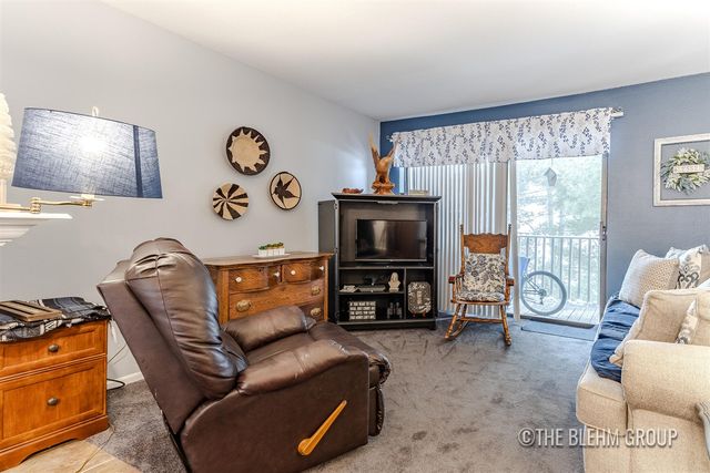 3288 Devonwood Hills F, Grand Rapids, MI 49525