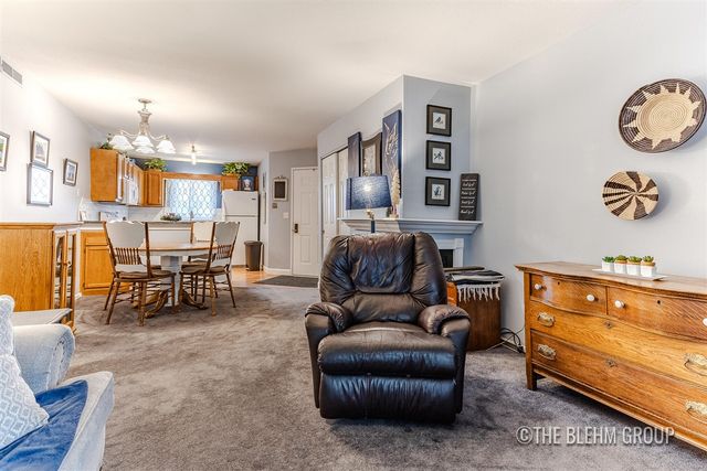 3288 Devonwood Hills F, Grand Rapids, MI 49525