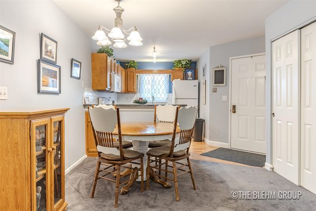 3288 Devonwood Hills F, Grand Rapids, MI 49525