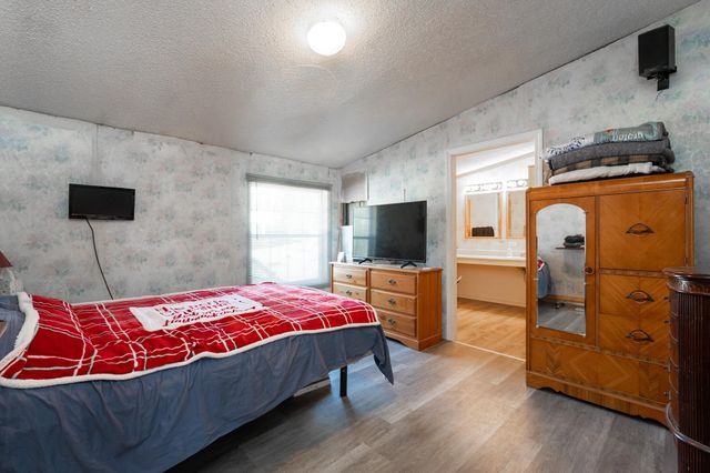 8 Miriam Road, Merrimack, NH 03054