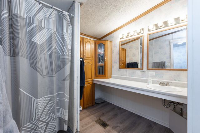 8 Miriam Road, Merrimack, NH 03054