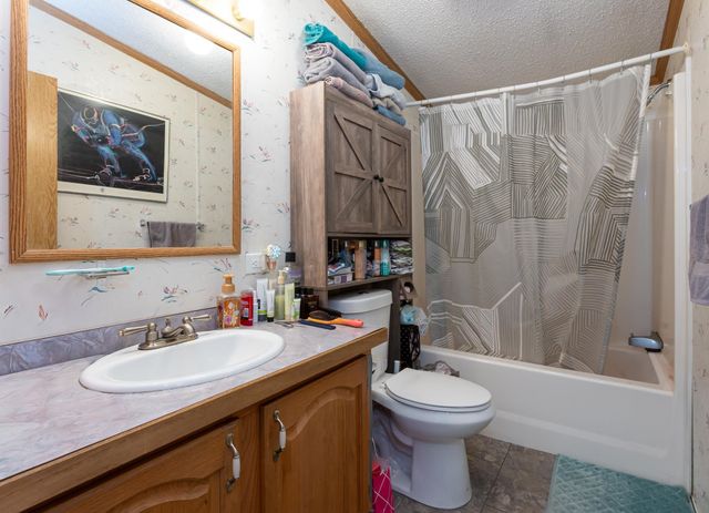 8 Miriam Road, Merrimack, NH 03054