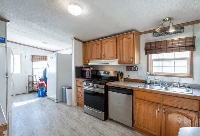 8 Miriam Road, Merrimack, NH 03054