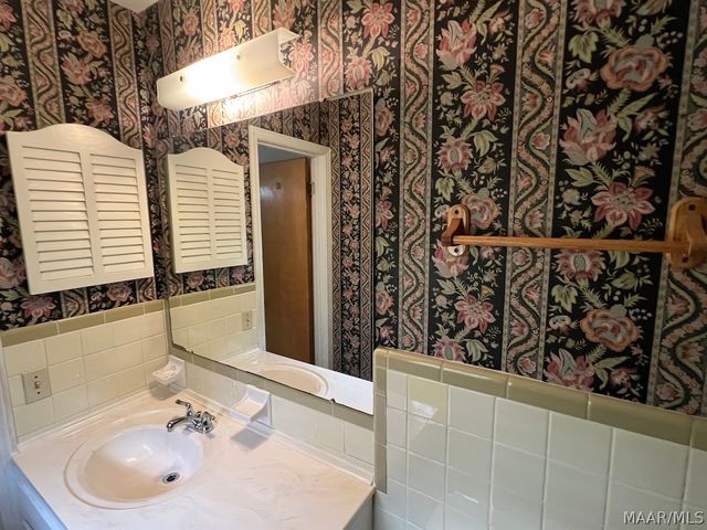 233 Carol Villa Drive, Montgomery, AL 36109