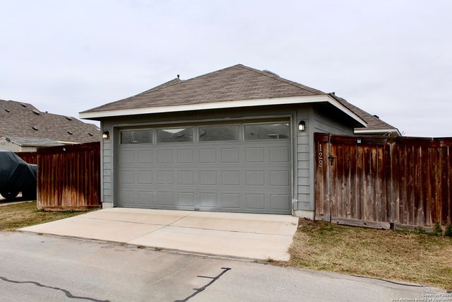 129 Rustic Glen, San Marcos, TX 78666