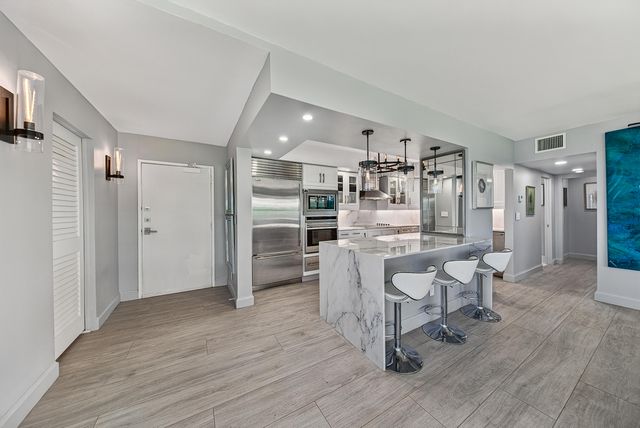 3800 GALT OCEAN Drive 105, Fort Lauderdale, FL 33308