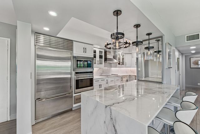 3800 GALT OCEAN Drive 105, Fort Lauderdale, FL 33308