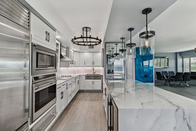 3800 GALT OCEAN Drive 105, Fort Lauderdale, FL 33308