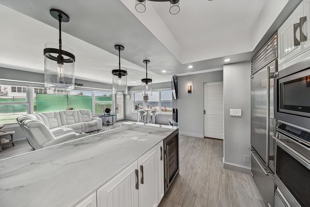 3800 GALT OCEAN Drive 105, Fort Lauderdale, FL 33308