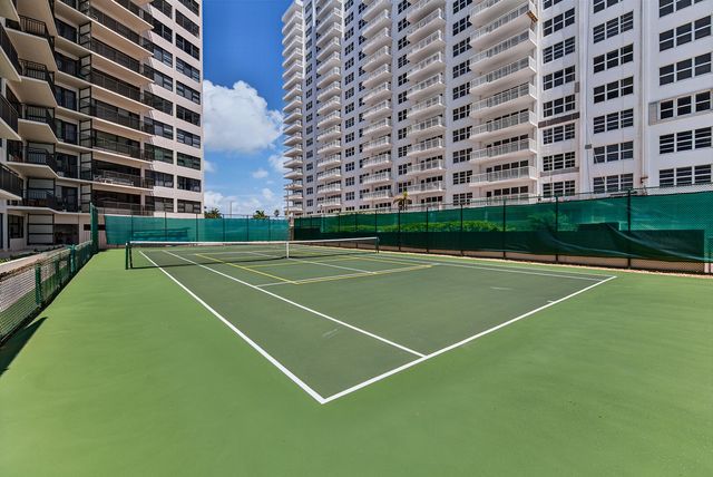 3800 GALT OCEAN Drive 105, Fort Lauderdale, FL 33308